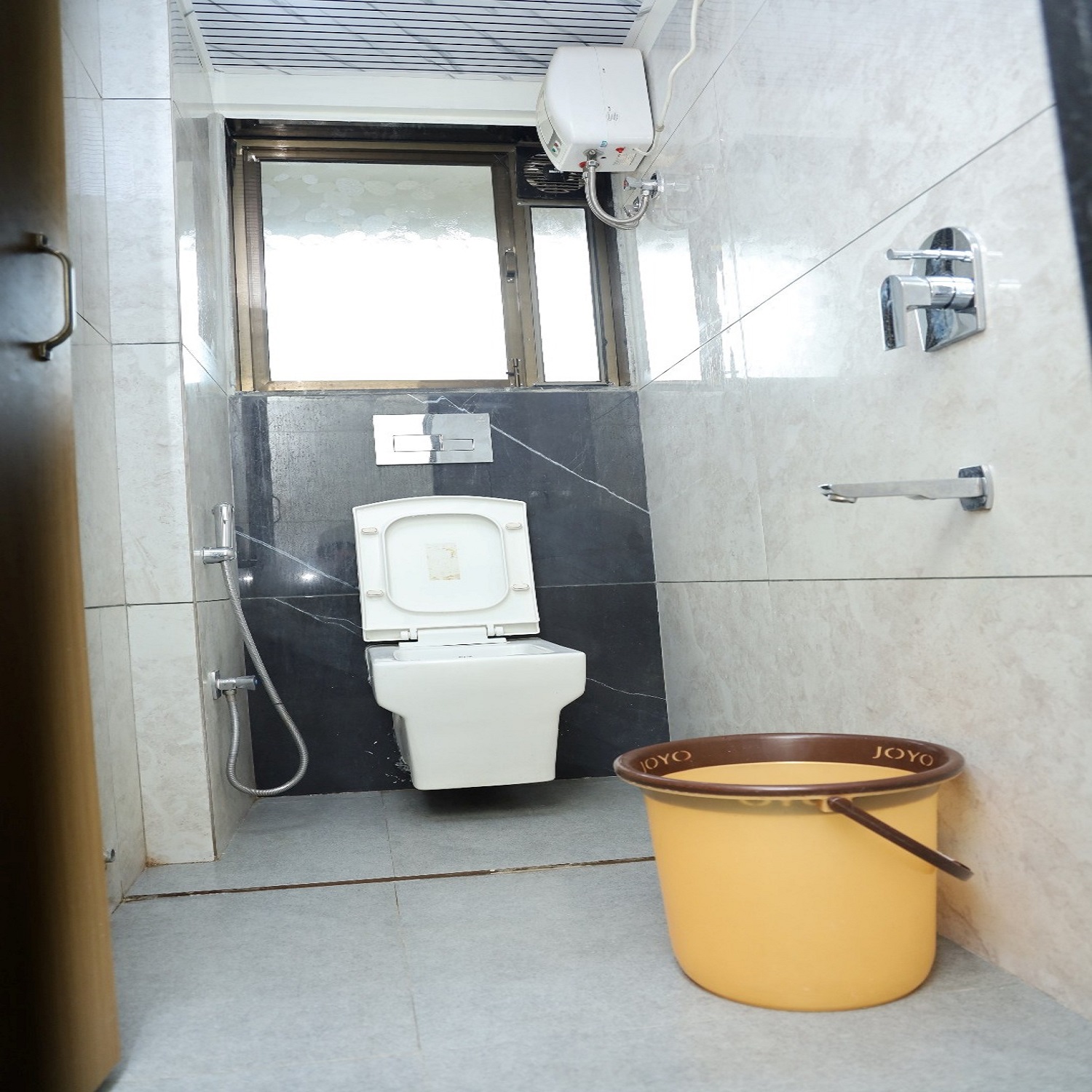 1 x Deluxe Ac Room